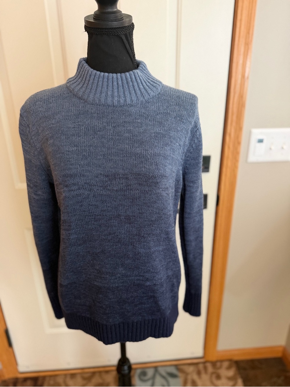 Athleta 100% merino wool Merino Sunset blue ombre’ chunky knit sweater. Medium
